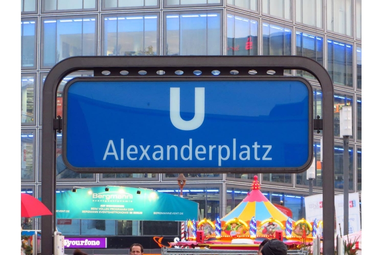 HBI Alexanderplatz Hotel Operations GmbH  Über uns - Firmenbild #4