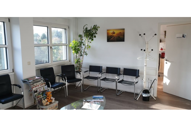 Praxis Resmini  Über uns - Firmenbild #2