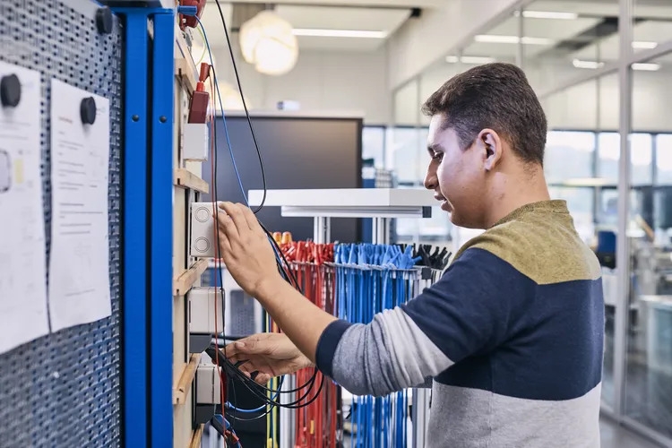 Endress+Hauser  Über uns - Firmenbild #2