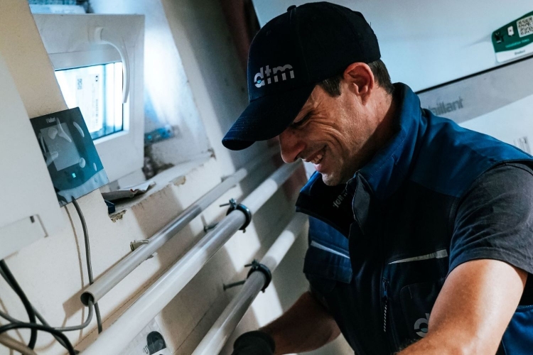 DTM Sanitär Heizung Bäder Wärmepumpentechnik  Über uns - Firmenbild #1