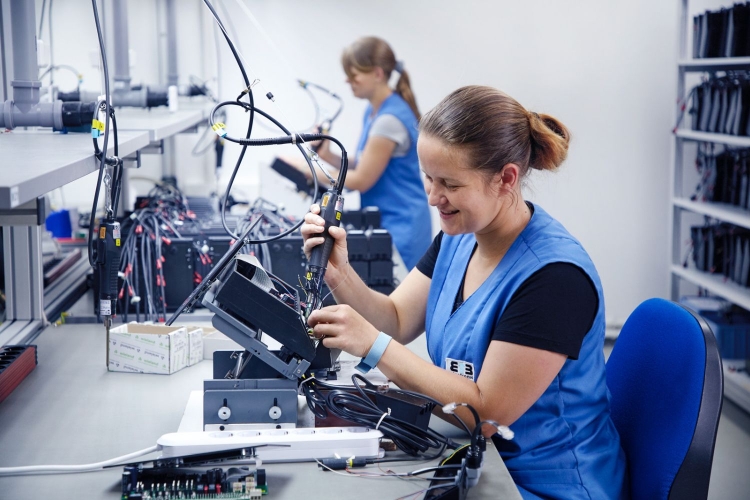 ETB Electronic Systemtechnik GmbH Über uns - Firmenbild #2