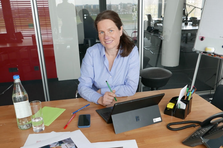 sinopsis AG Über uns - Firmenbild #1