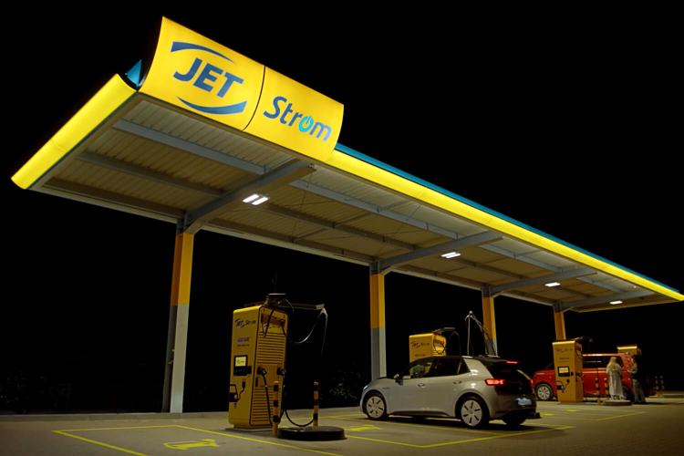 JET Tankstelle Berlin - Charlottenburger Chaussee  Über uns - Firmenbild #2